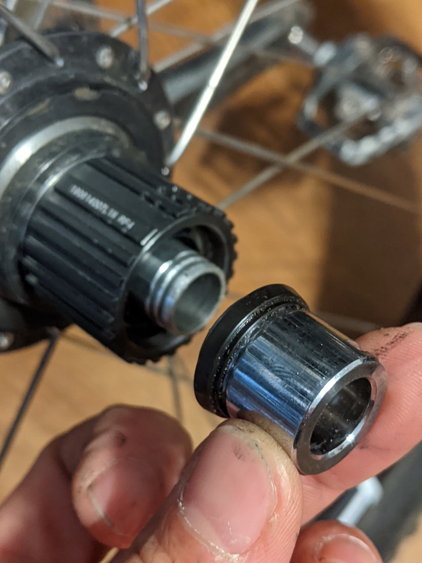 SHIMANO マイクロスプライン12速 異音: デジタルなパンダ