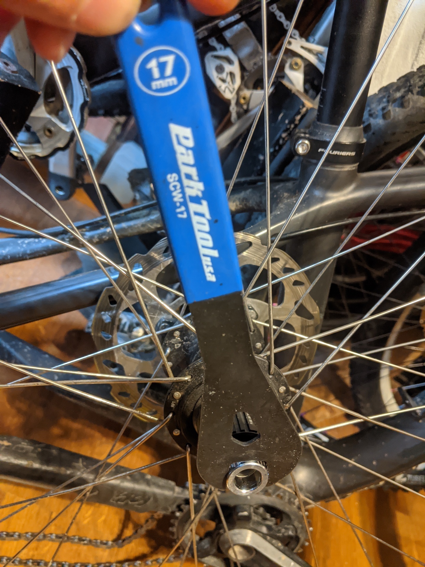 SHIMANO マイクロスプライン12速 異音: デジタルなパンダ